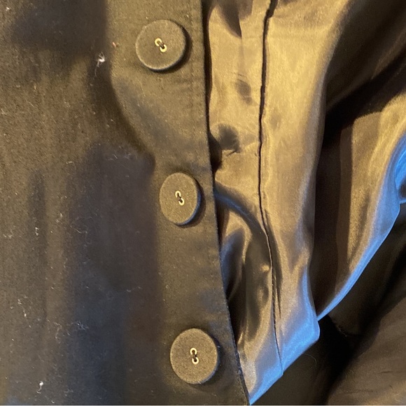 Black jacket/ blazer with 3 button size 18W long sleeves in black.Lined - Picture 2 of 12